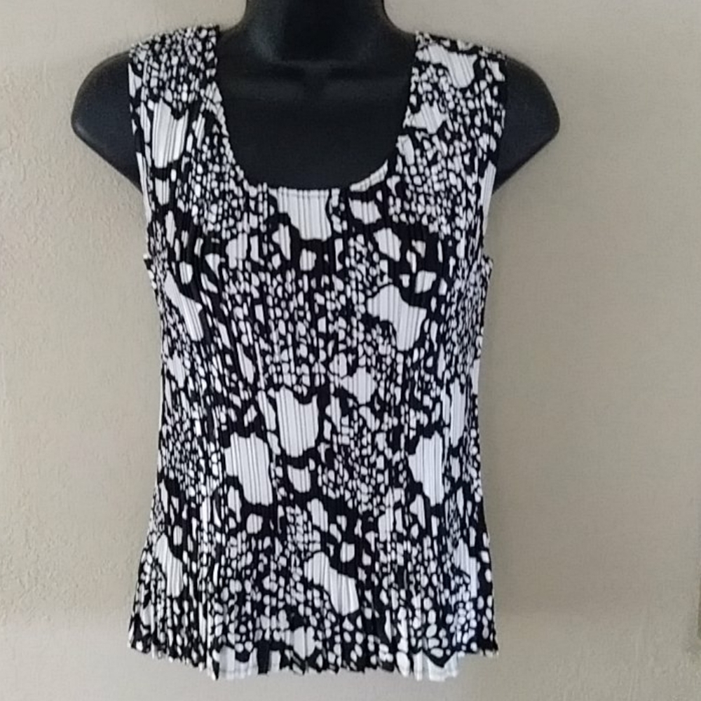 Psychedelic Pleated  Expandable Tank Top